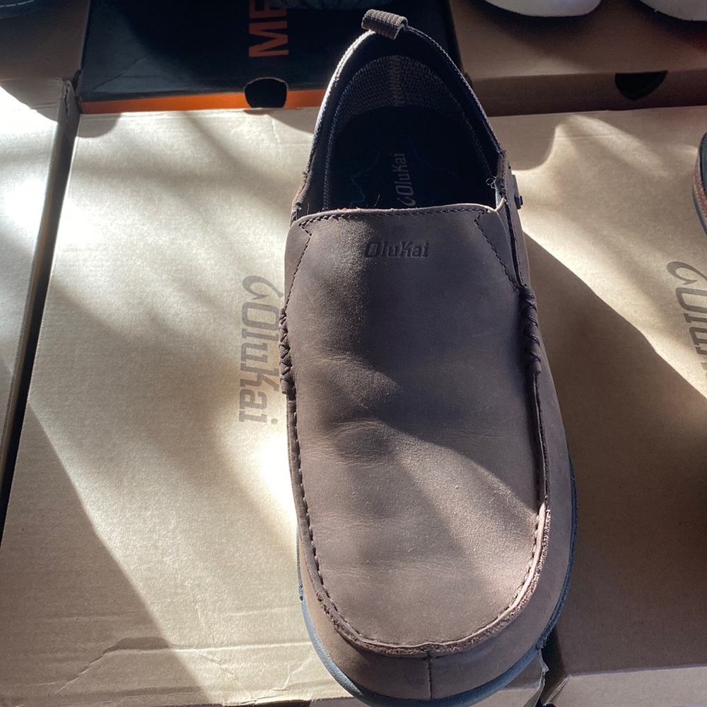 Olukai  size 11 brand new men shoes